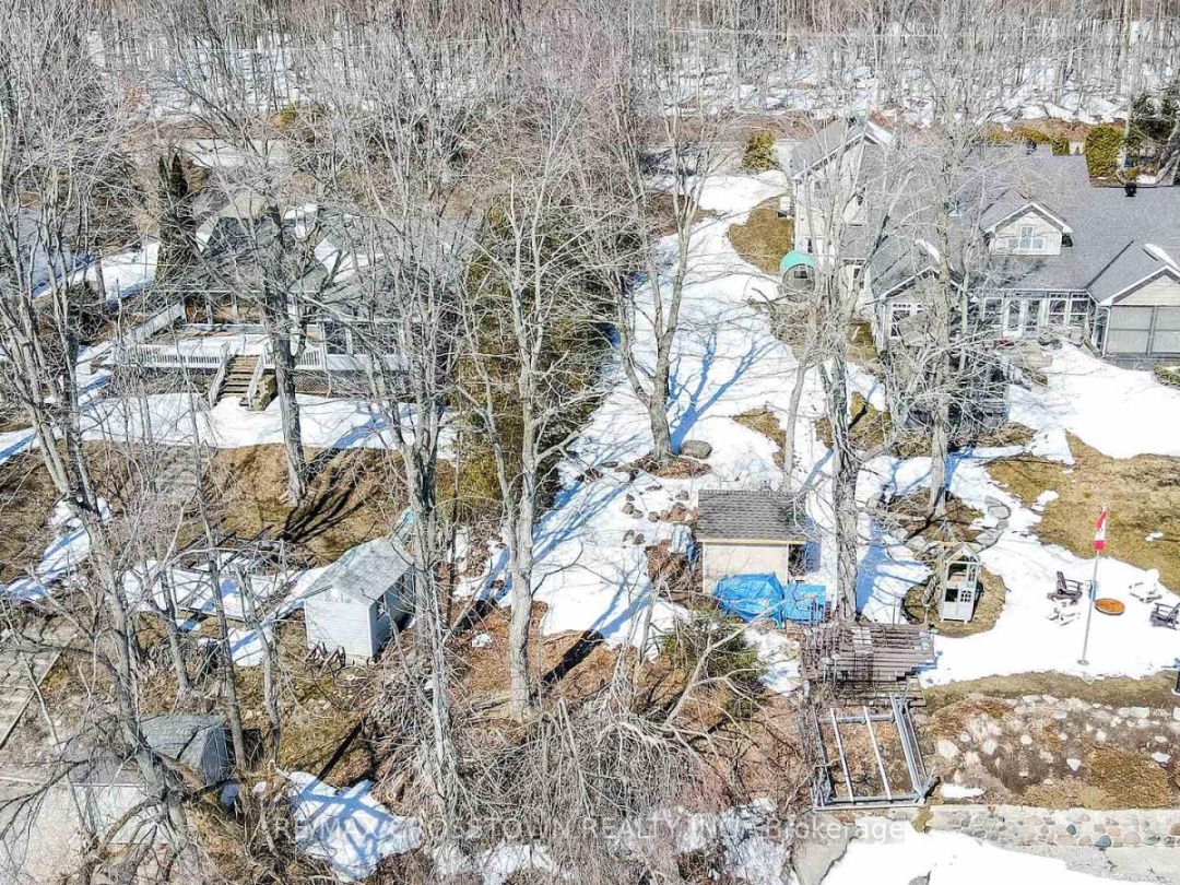961 WOODLAND DRIVE, Lake Simcoe