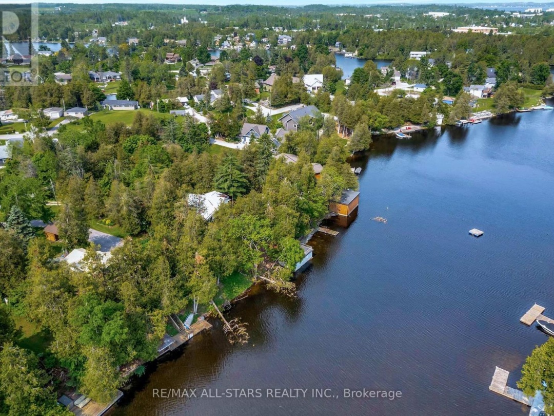 14 WYCHWOOD DRIVE E, Sturgeon Lake