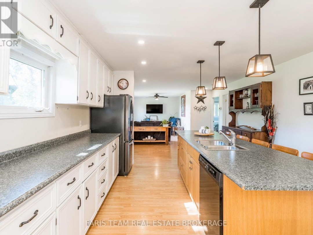 2243 ANDERSON LINE, 