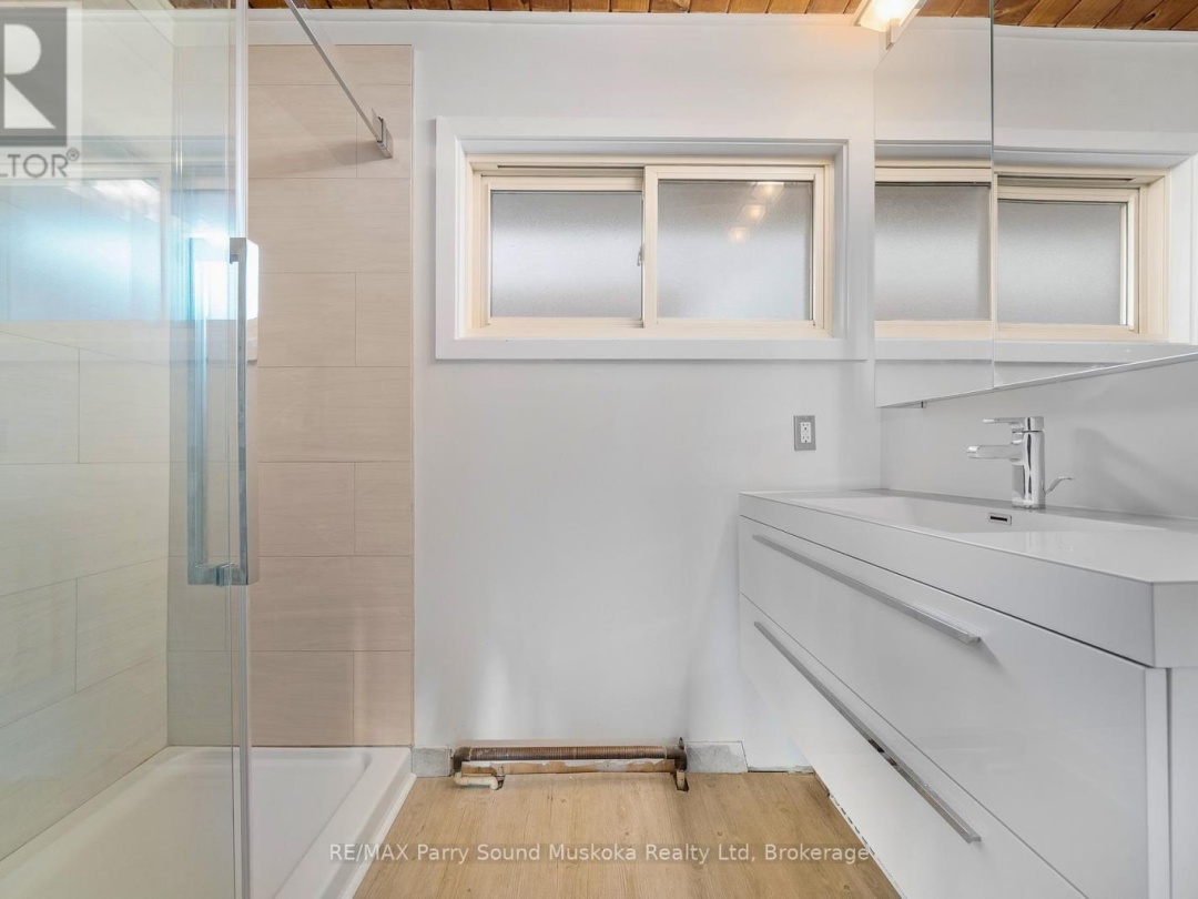 8 SUNSET AVENUE, Georgian Bay