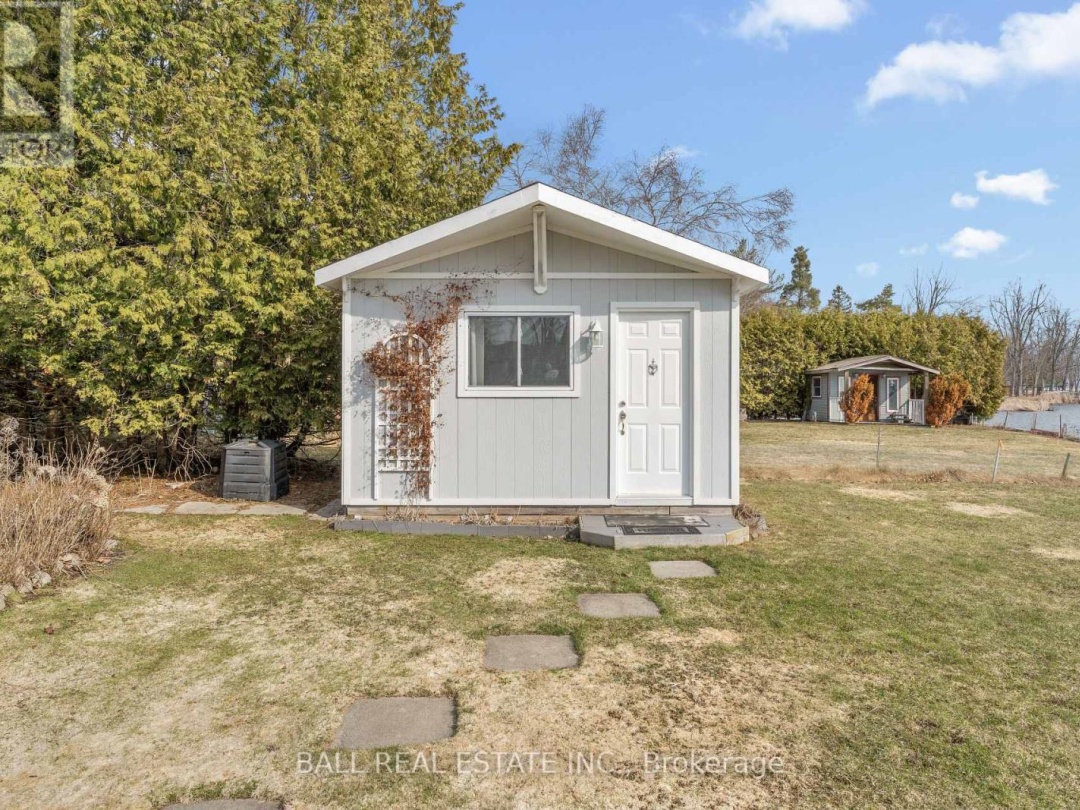 11 LAKEVIEW CRESCENT, Pigeon Lake