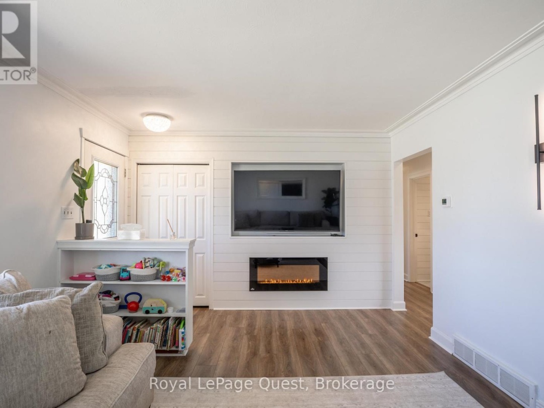 113 NORTH STREET W, Orillia