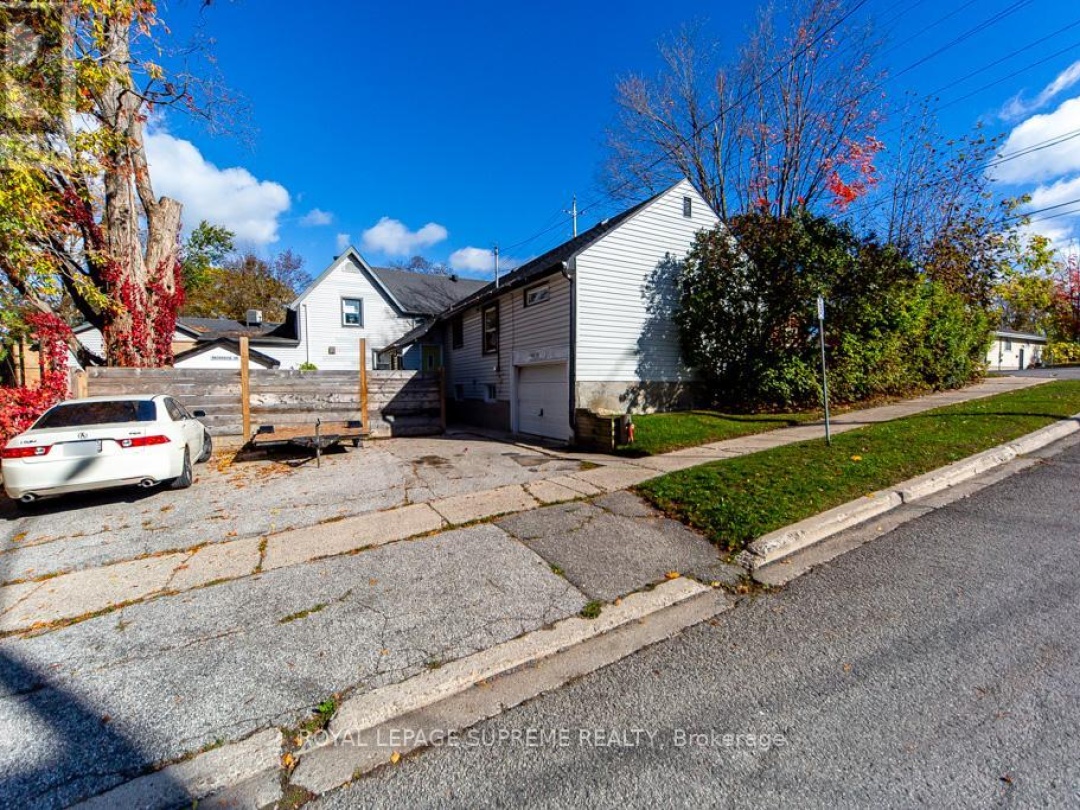 248 MISSISSAGA STREET W, 