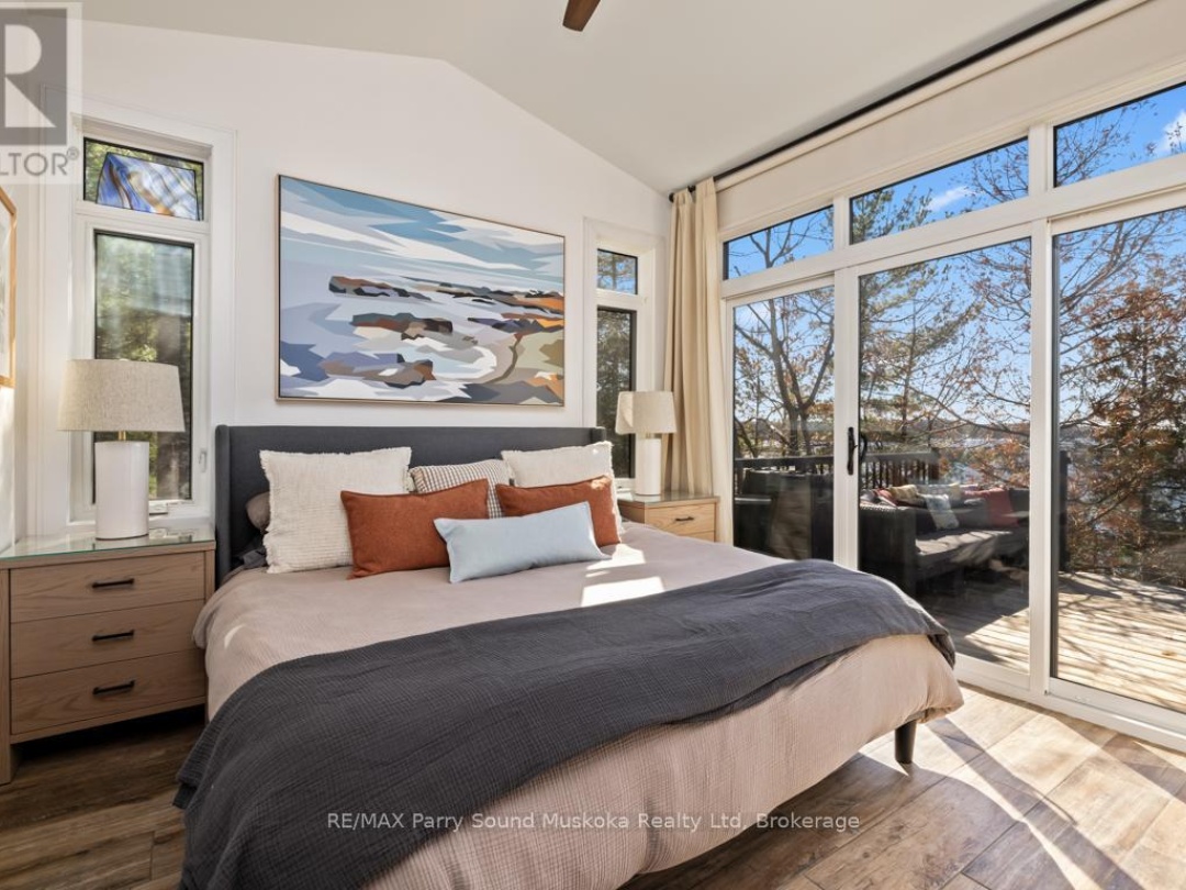 1201 GEEWADIN ROAD, Georgian Bay