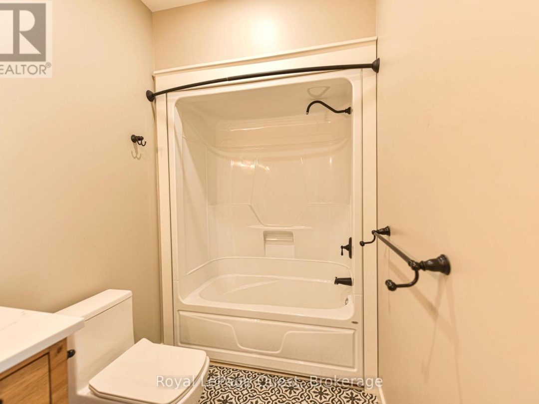 7761 MCARTHUR SIDE ROAD N, 