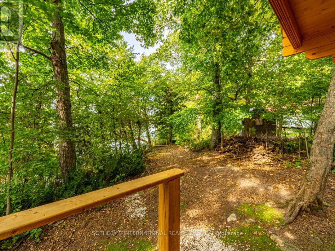 1 & 2 IVY LANE, Lake Simcoe