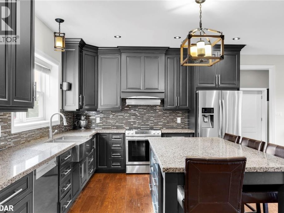3387 WAINMAN Line, 