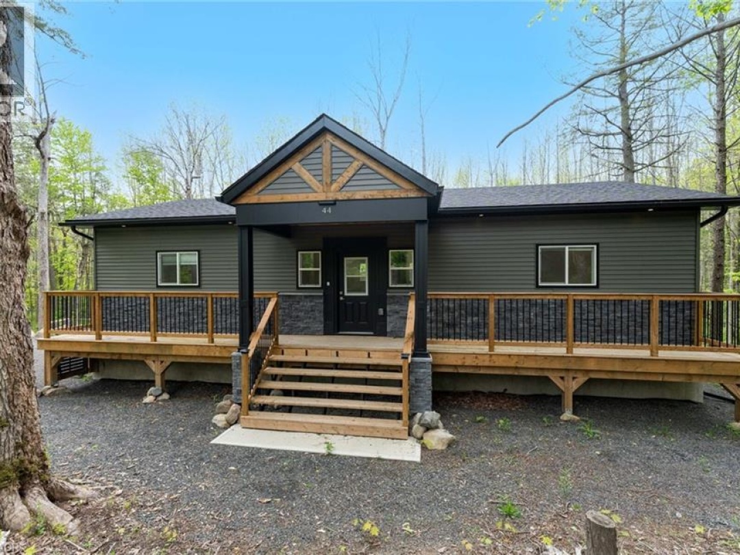 44 SUNNYSHORE PARK Drive, 