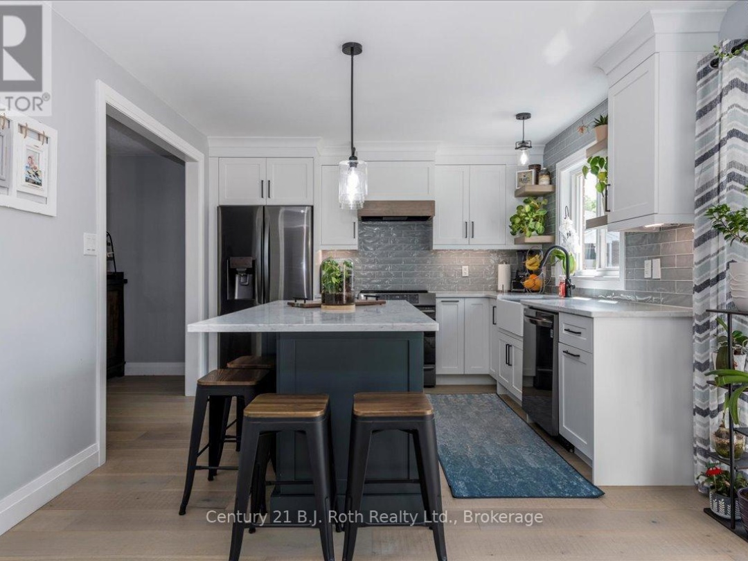 4 SHEPPARD DRIVE, 