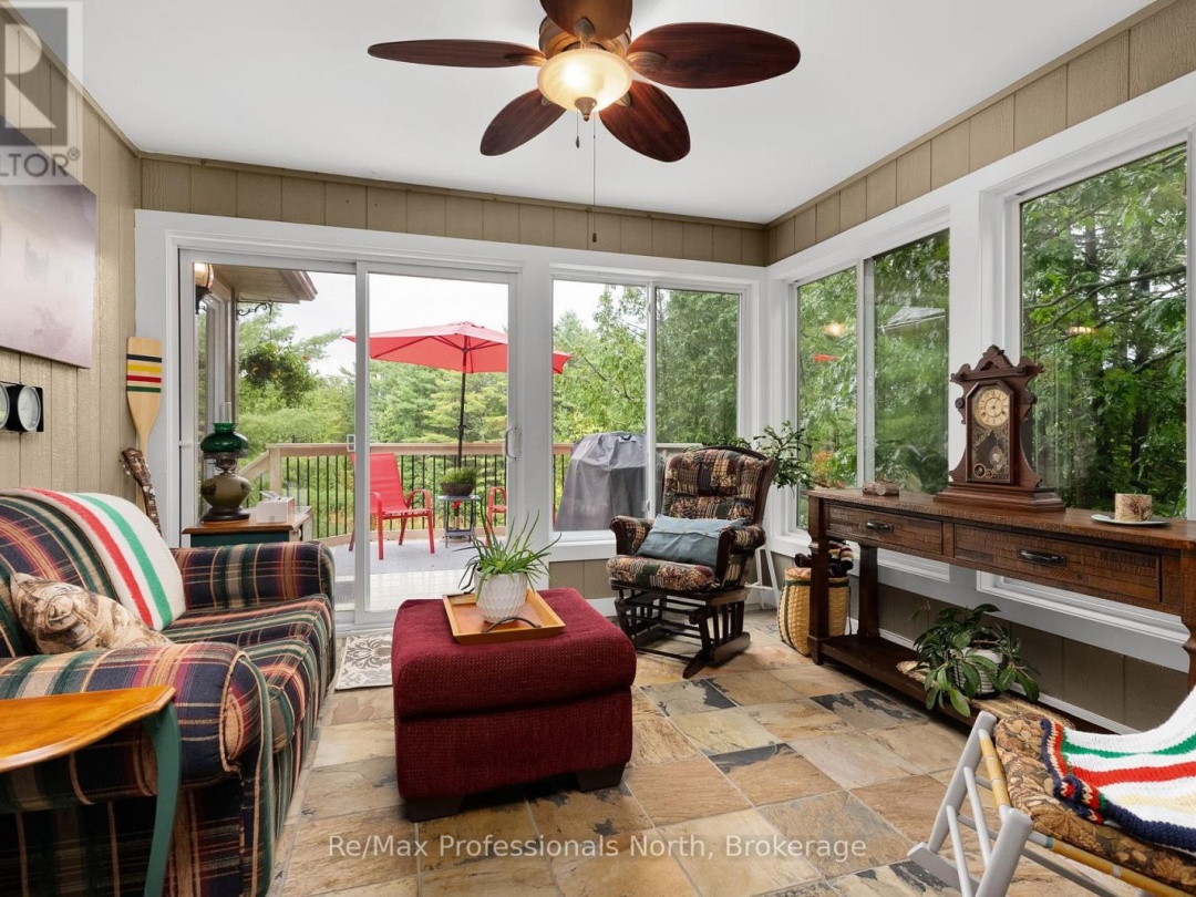 1005 LAIDLAW AVENUE, Severn River