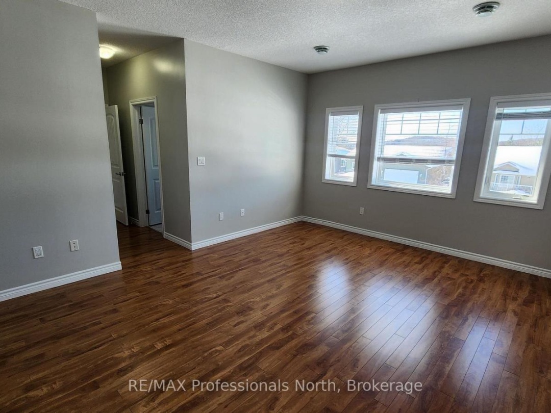 33 GOODWIN DRIVE, Huntsville (Chaffey)