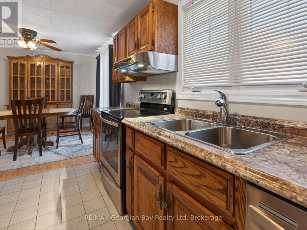 919 EIGHTH AVENUE, Tay (Port McNicoll)
