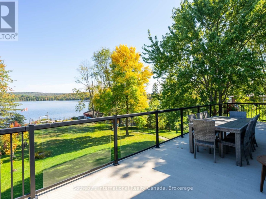 1111 MAPLEHURST DRIVE, Peninsula Lake