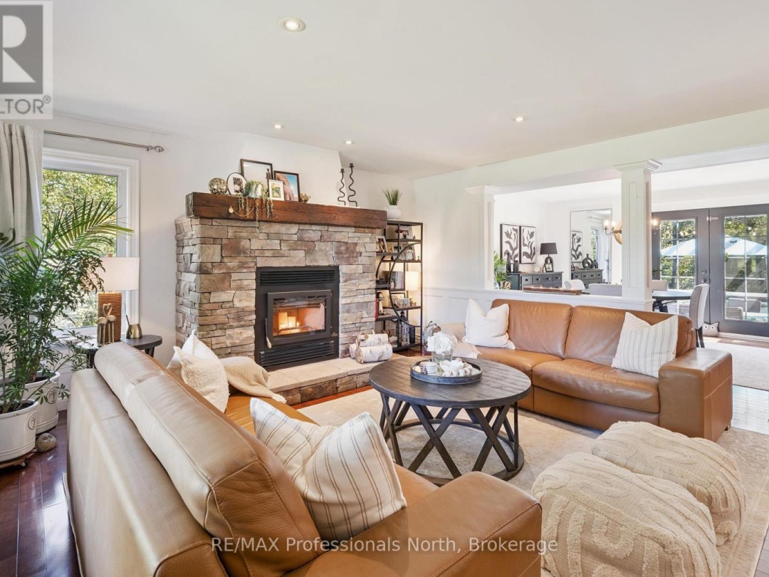 23 THOMAS CRESCENT, 