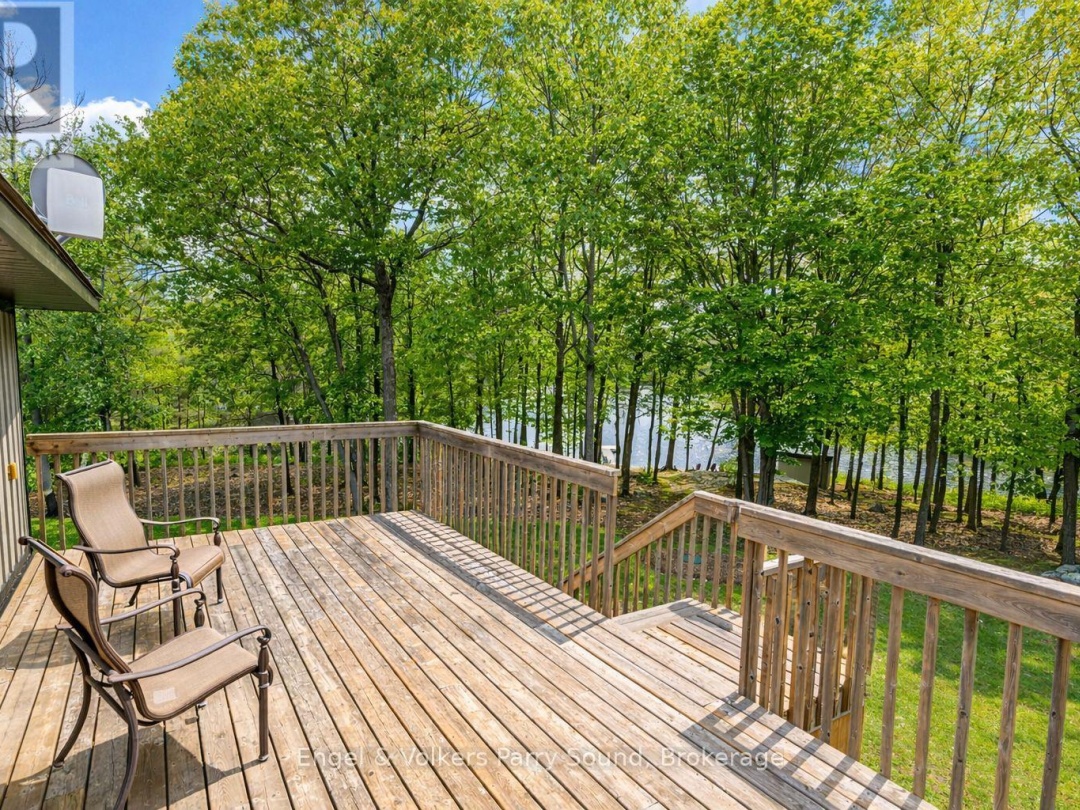 49 REGENCY DRIVE, Richmond Lake