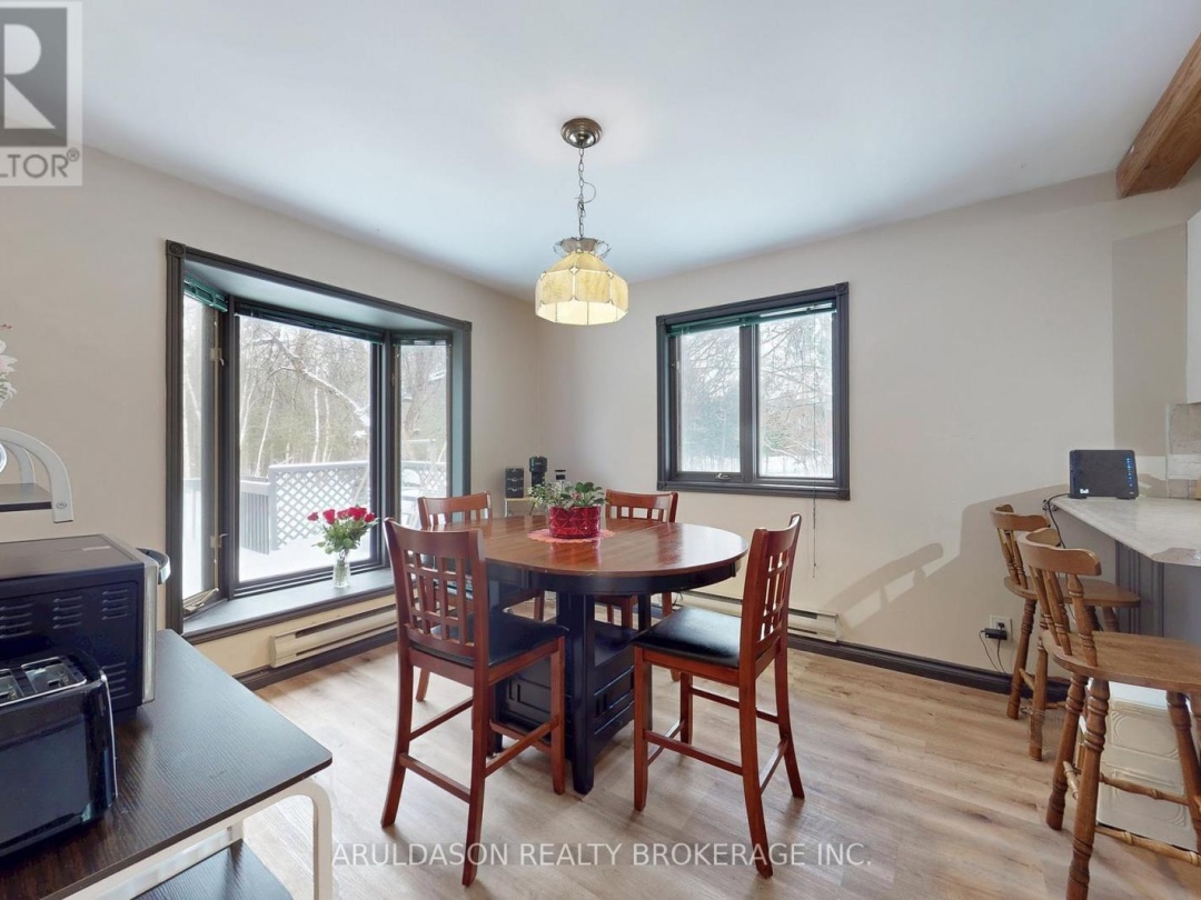 1208 BIRCHCLIFFE CRESCENT, Severn