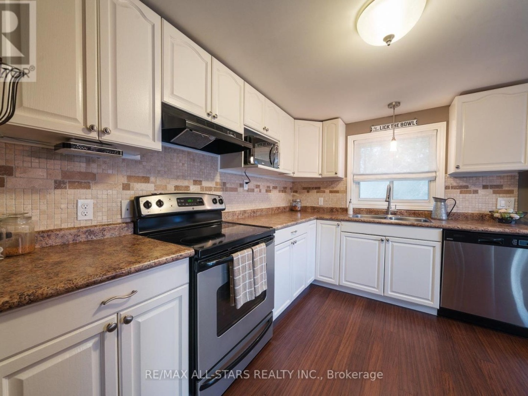 32 Newman Road, Kawartha Lakes (Mariposa)