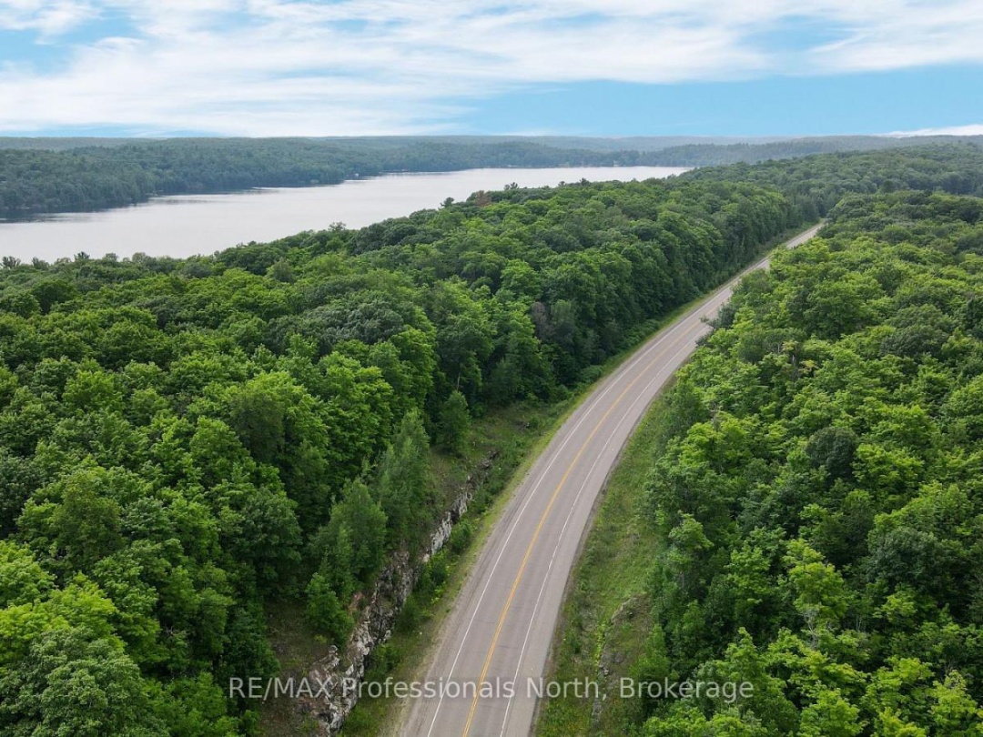 1065 HENDERSONS ROAD, 