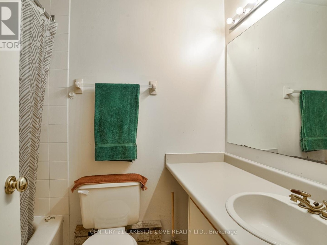 15 - 71 LAGUNA PARKWAY, Lake Simcoe