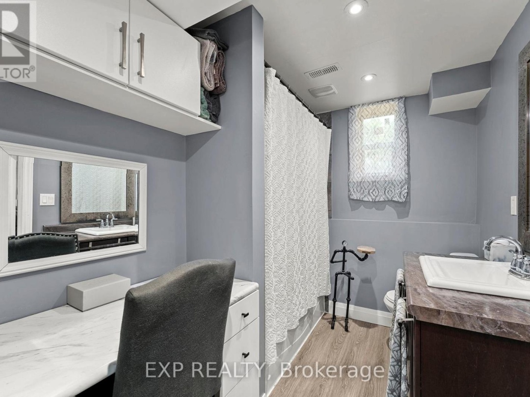 24115 THORAH PARK BOULEVARD, 