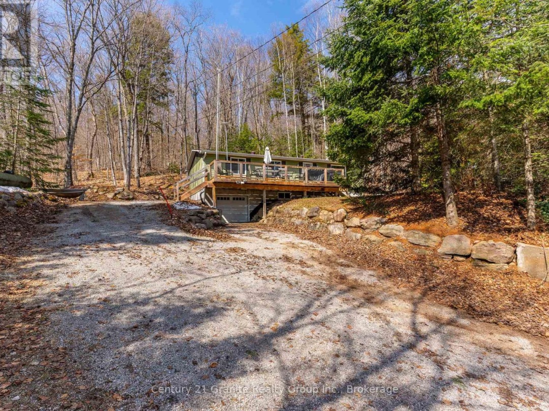6087 HALIBURTON LAKE ROAD, Haliburton Lake