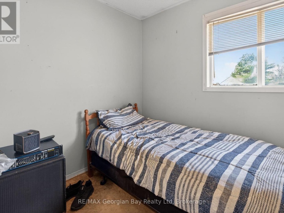 31 BECKETTS SIDE ROAD, Tay