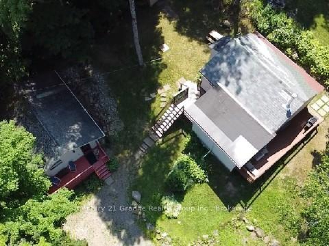 1013 MISKWABI LAKE ROAD, 