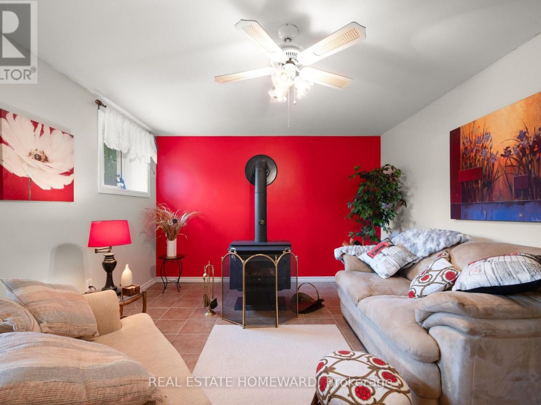 56 DRIFTWOOD SHORES ROAD, Canal Lake