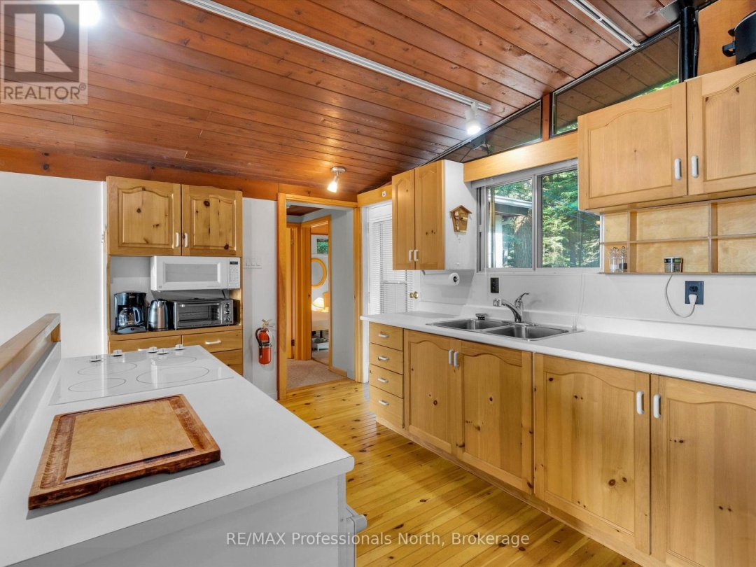 1122 PINE LAKE SHORES ROAD, 