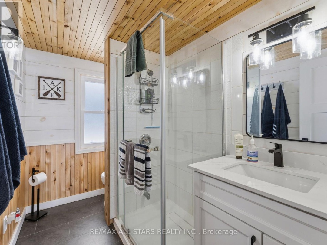 112 STURGEON GLEN ROAD, Sturgeon Lake