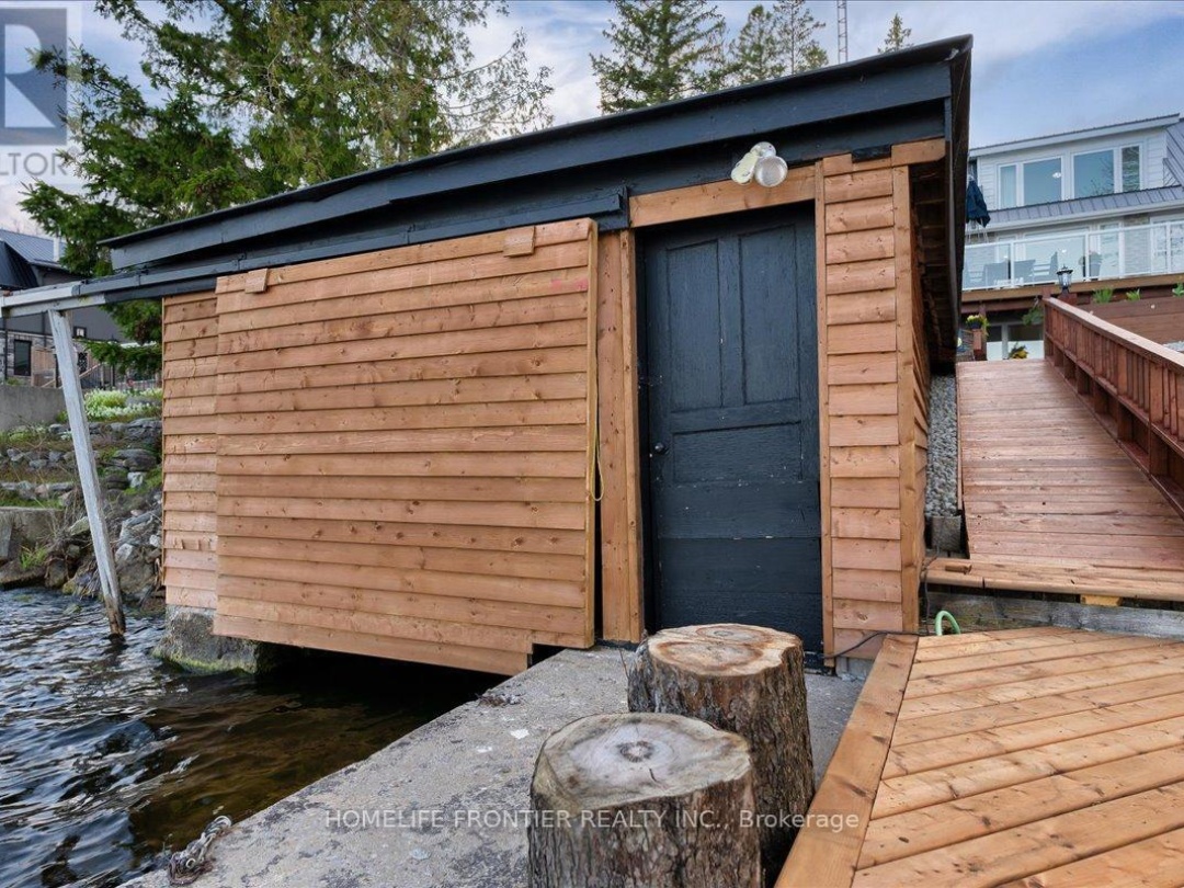 6 LAKEVIEW PARK ROAD, Sturgeon Lake