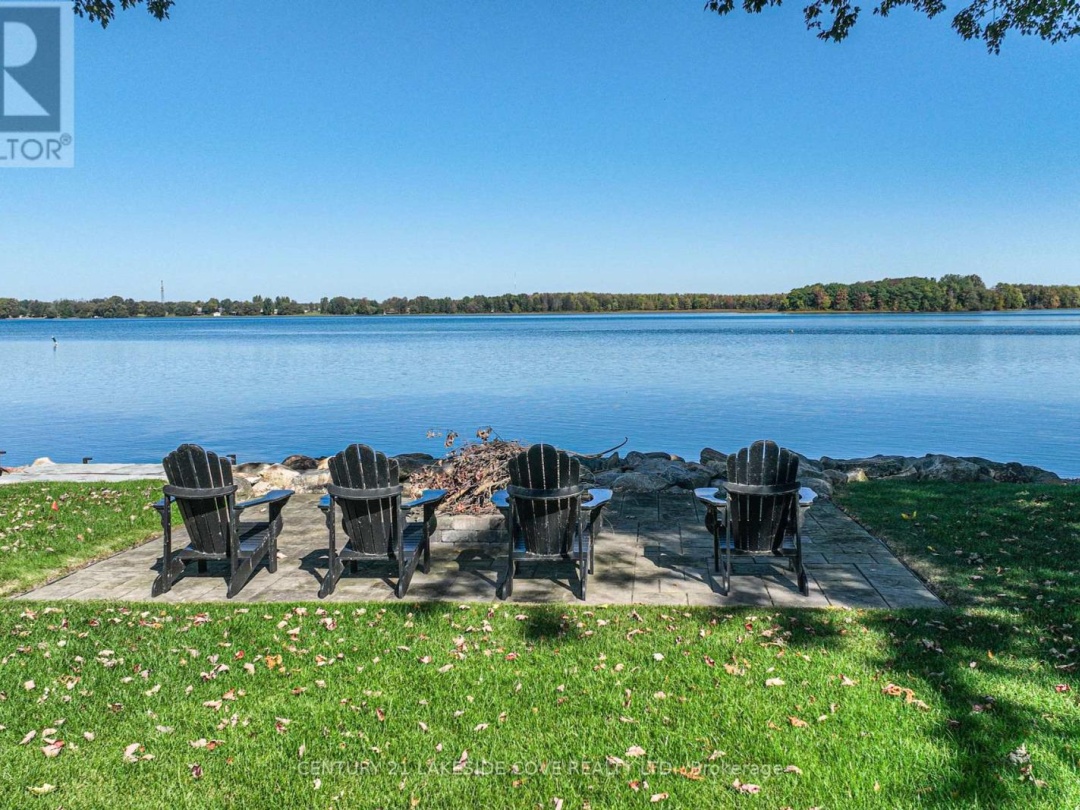 6 Thicketwood Place, Simcoe Lake