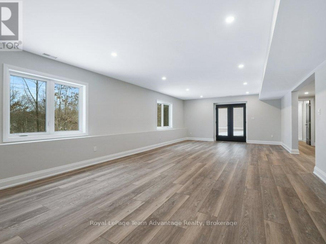 18 AVERY COURT, Parry Sound