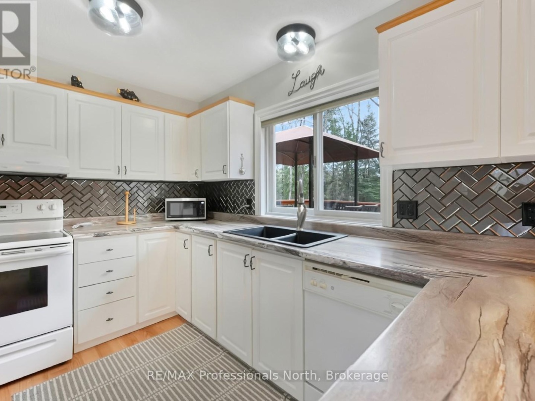 1157 BETWEEN LAKES TRAIL, Soyers Lake