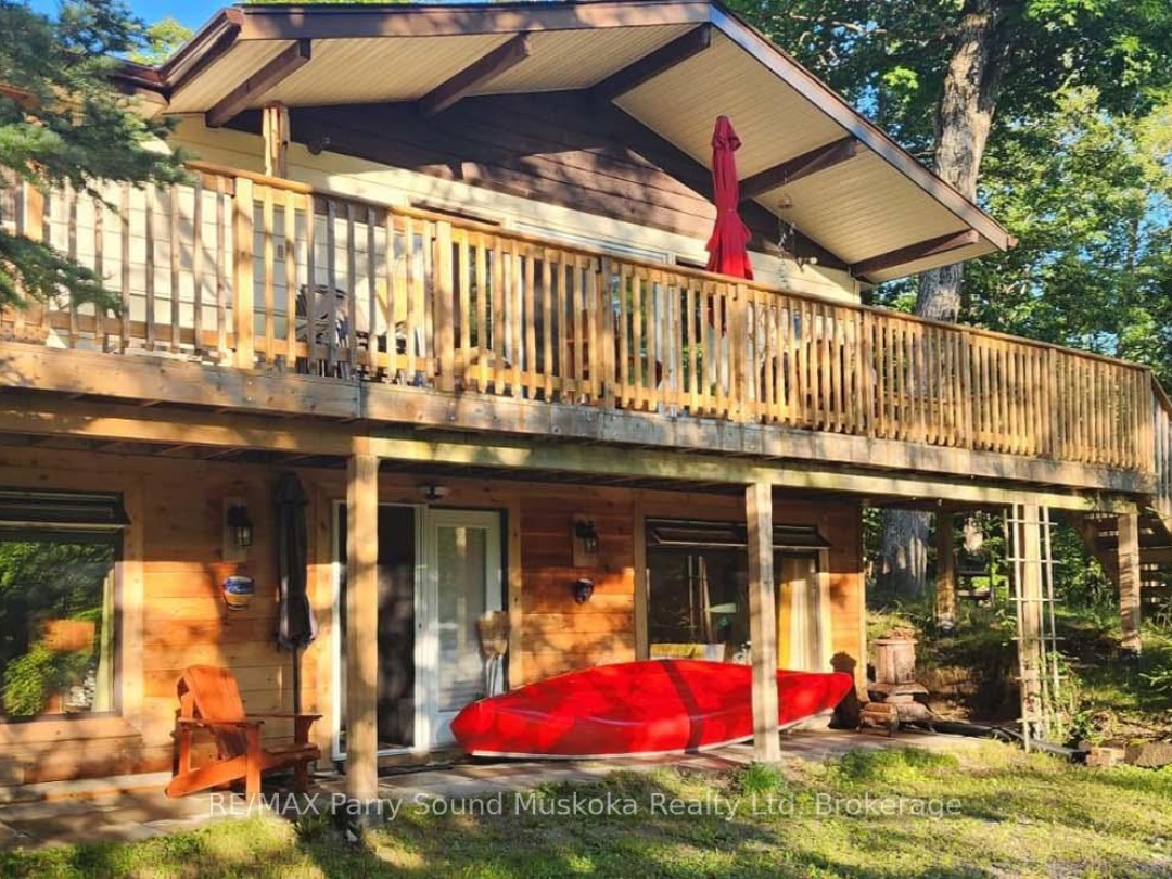 37 LYNBERRY DRIVE, Little Seguin River