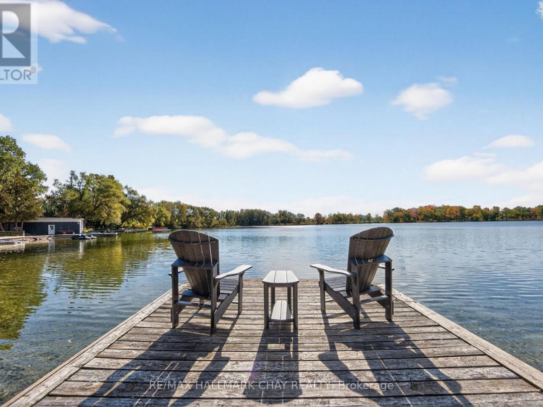 668 BROADVIEW AVENUE, 