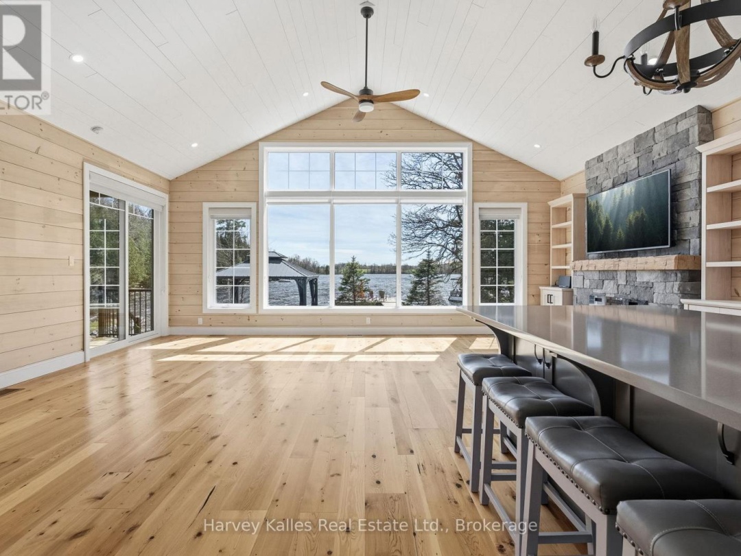 41 SUNSET COVE ROAD, Blackwater Lake