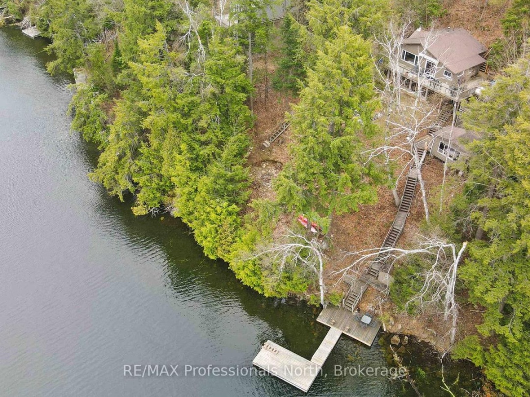 1110 MISKWABI LAKE ROAD, Miskwabi Lake