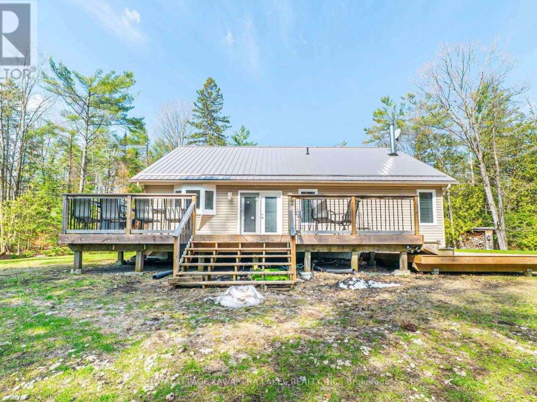 914 COUNTY RD 49, Trent Lakes