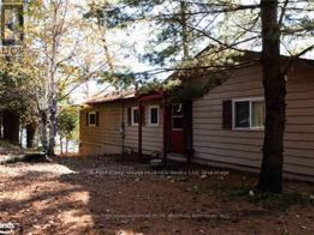 7 & 9 EAST POINT DRIVE, Manitouwabing Lake