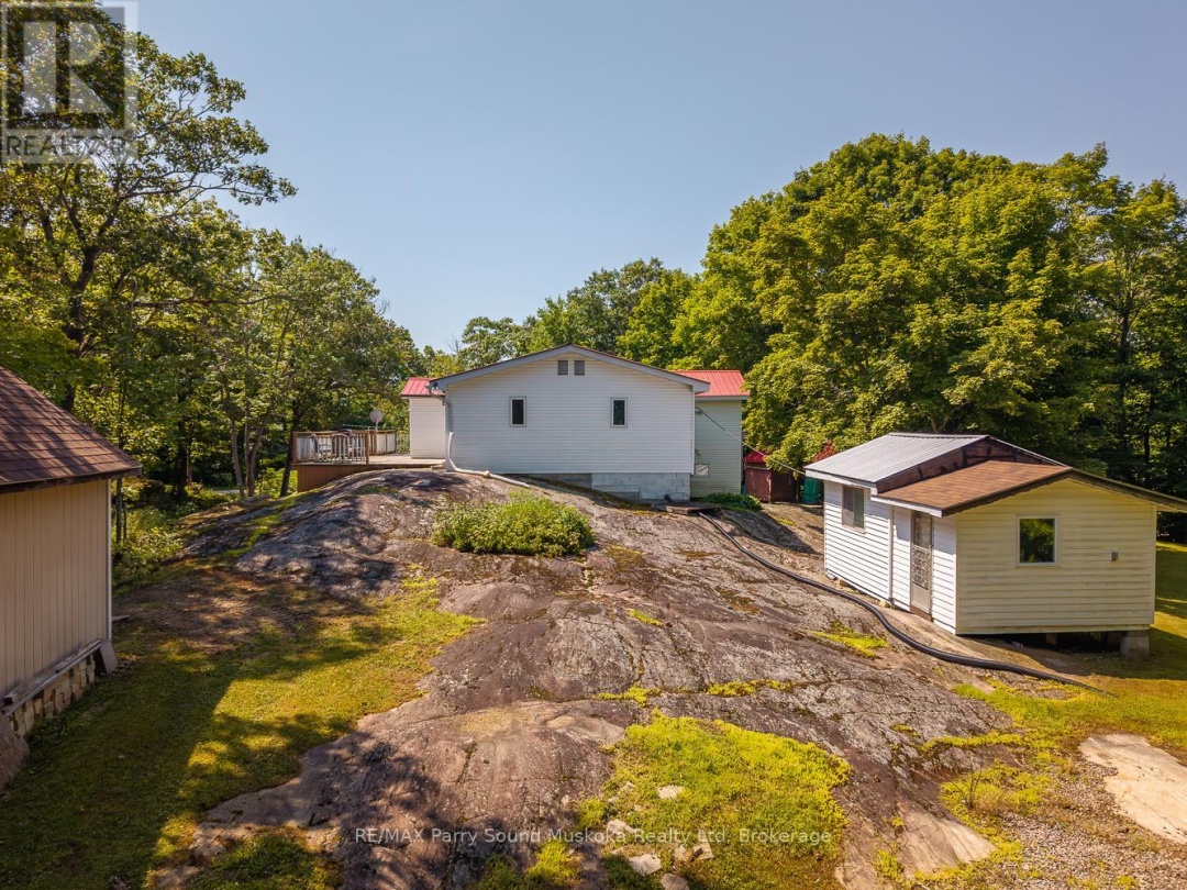 124 PINEWOOD ROAD, 