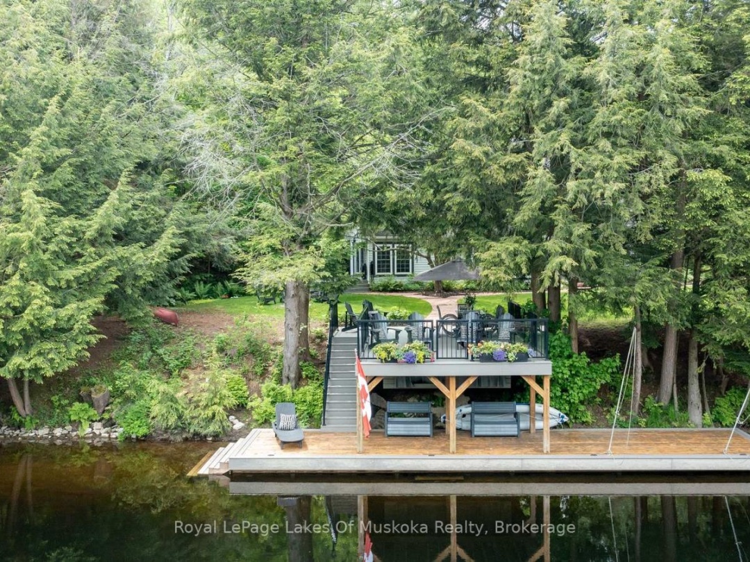 103 SOUTHBANK DRIVE, Muskoka River