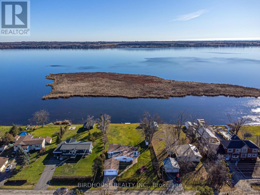 132 FENELON DRIVE, Sturgeon Lake