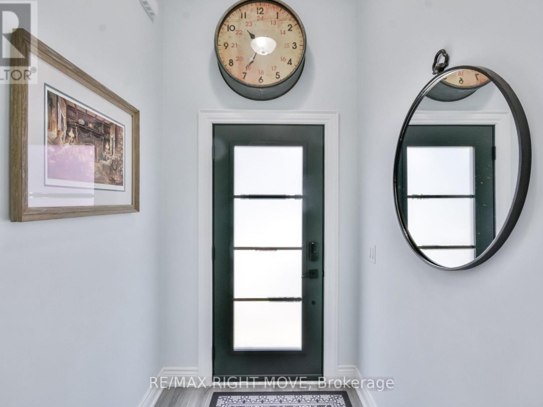 28 - 10 INVERMARA COURT, Lake Simcoe