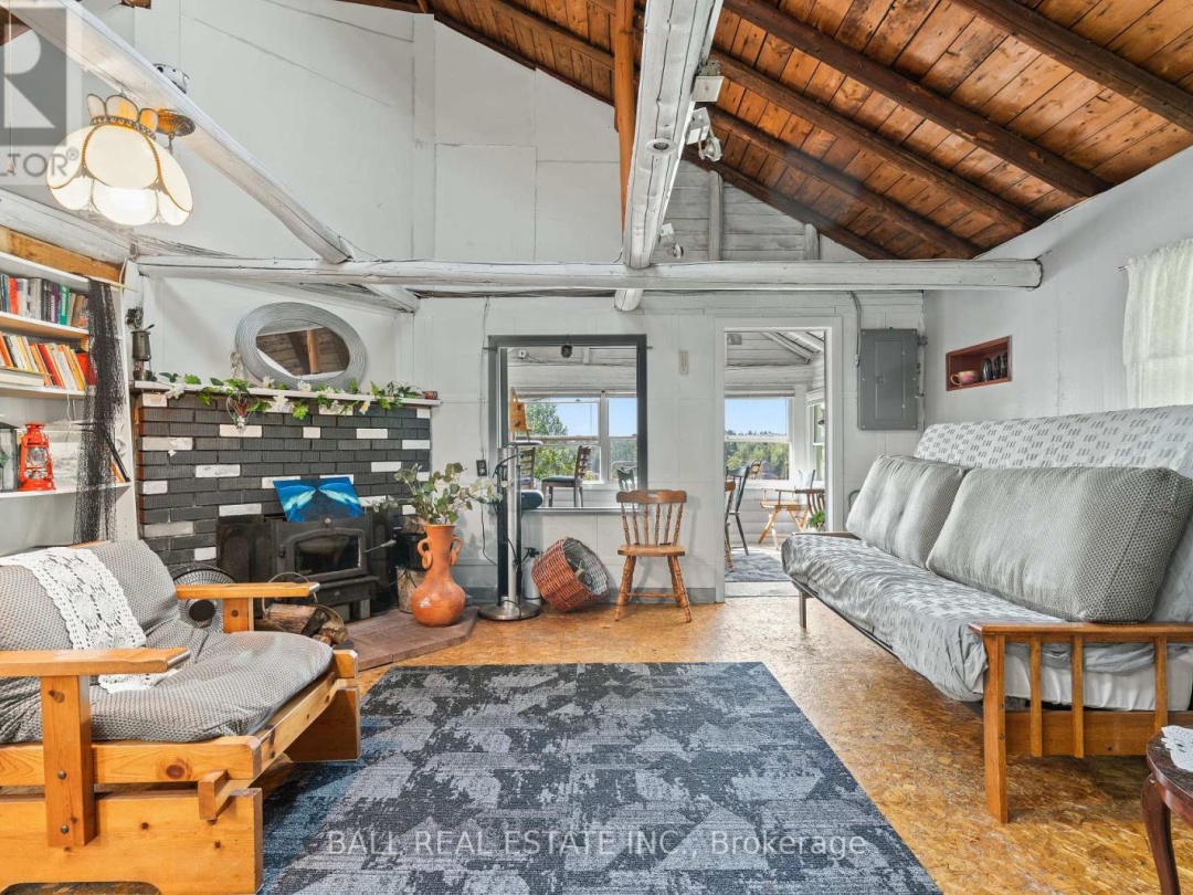 1017 EWLES DRIVE, Davis Lake