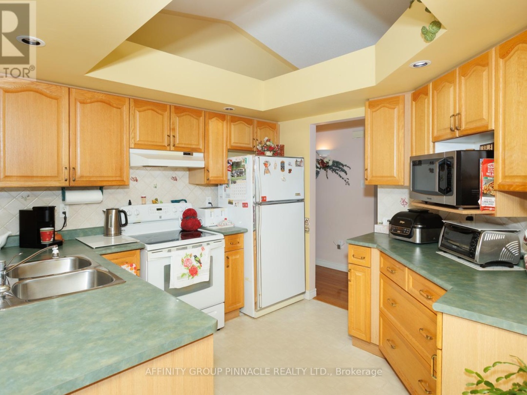 16 HILLVIEW DRIVE, Kawartha Lakes (Bobcaygeon)