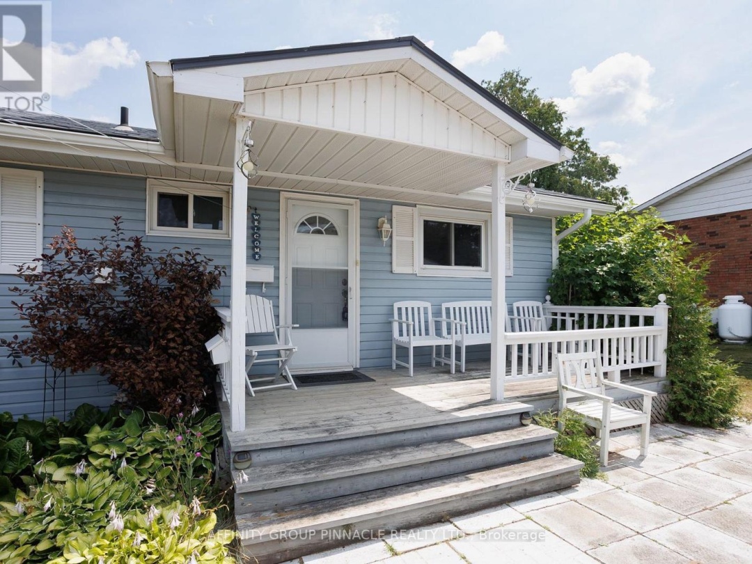 11 LAKEVIEW CRESCENT, 