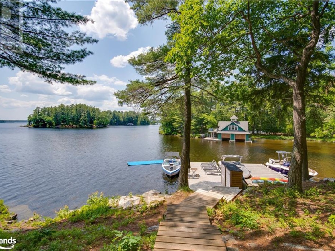 1384 Browning Island, Lake Muskoka