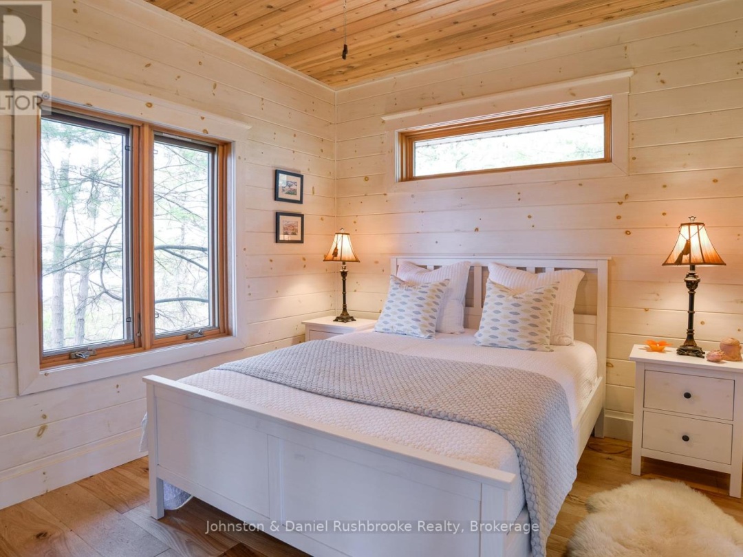 2 ISLAND 1210, Georgian Bay