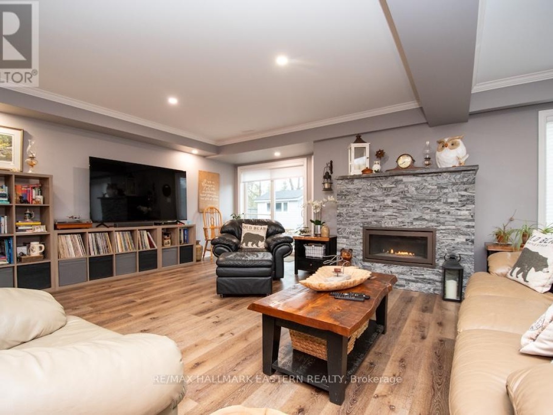 4 HUNTINGWOOD CRESCENT, Kawartha Lakes (Bobcaygeon)